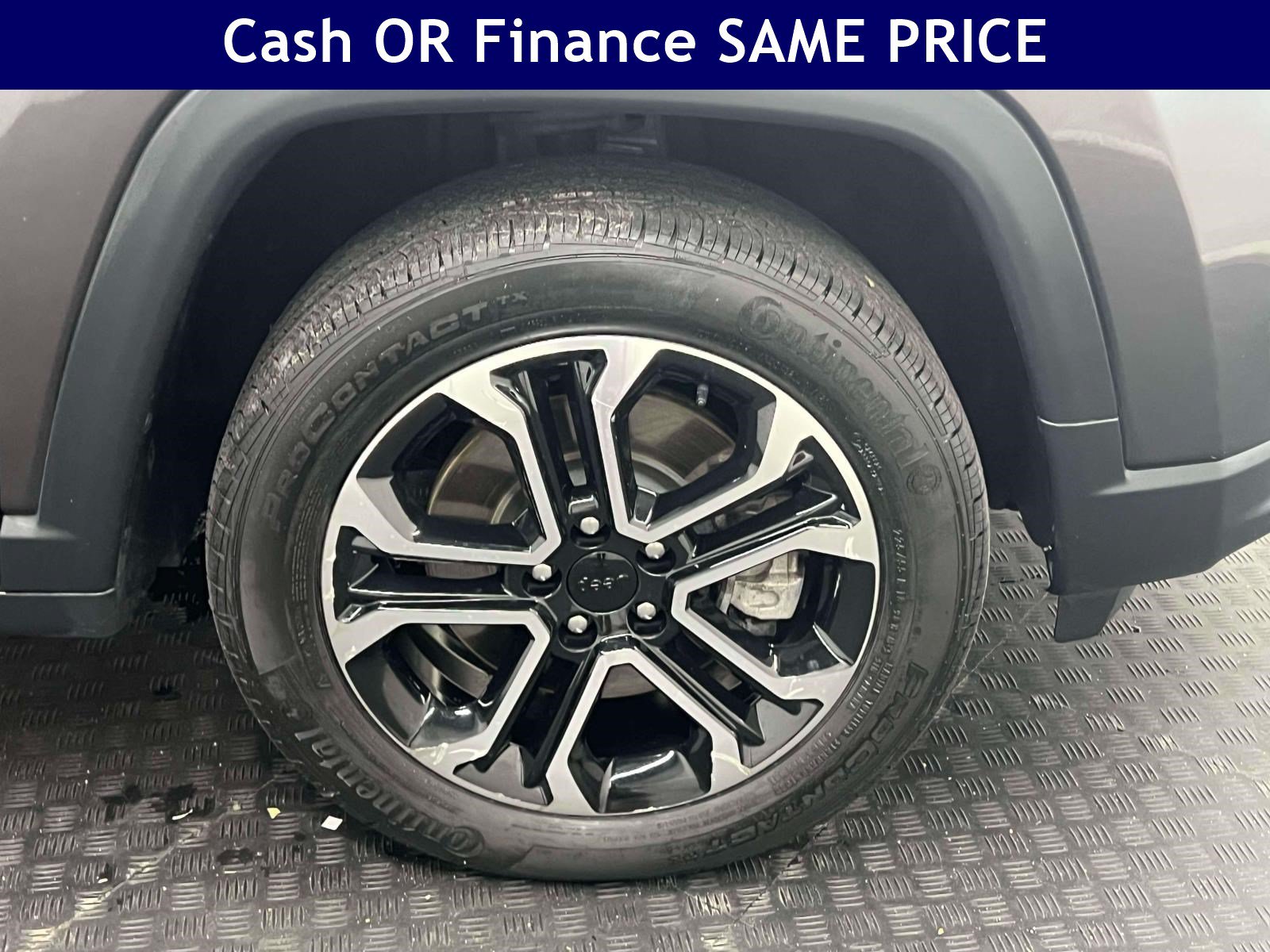 Certified 2023 Jeep Compass Limited w/ Sun and Sound Group AWD/4WD image 12