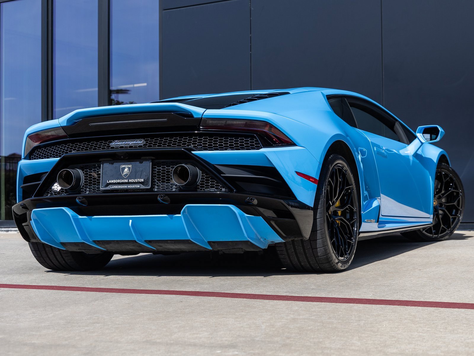 Used 2023 Lamborghini Huracan EVO image 8
