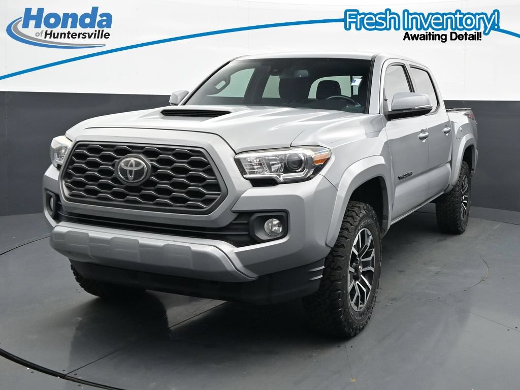 Used 2020 Toyota Tacoma TRD Sport AWD/4WD image 4