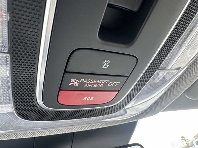 Used 2022 Hyundai Elantra Limited image 21