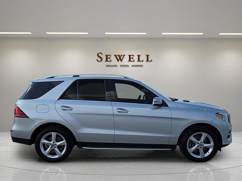 Used 2019 Mercedes-Benz GLE 400 4MATIC image 5