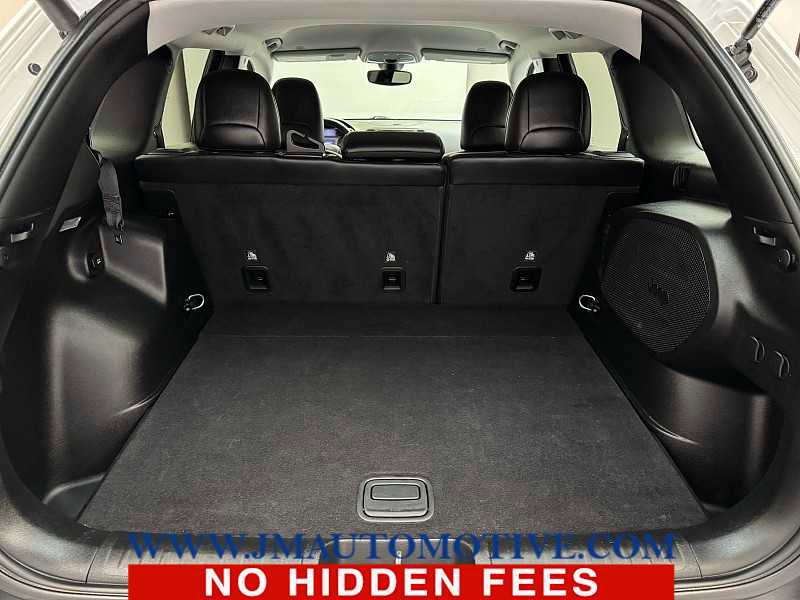 Used 2019 Jeep Cherokee Limited image 16