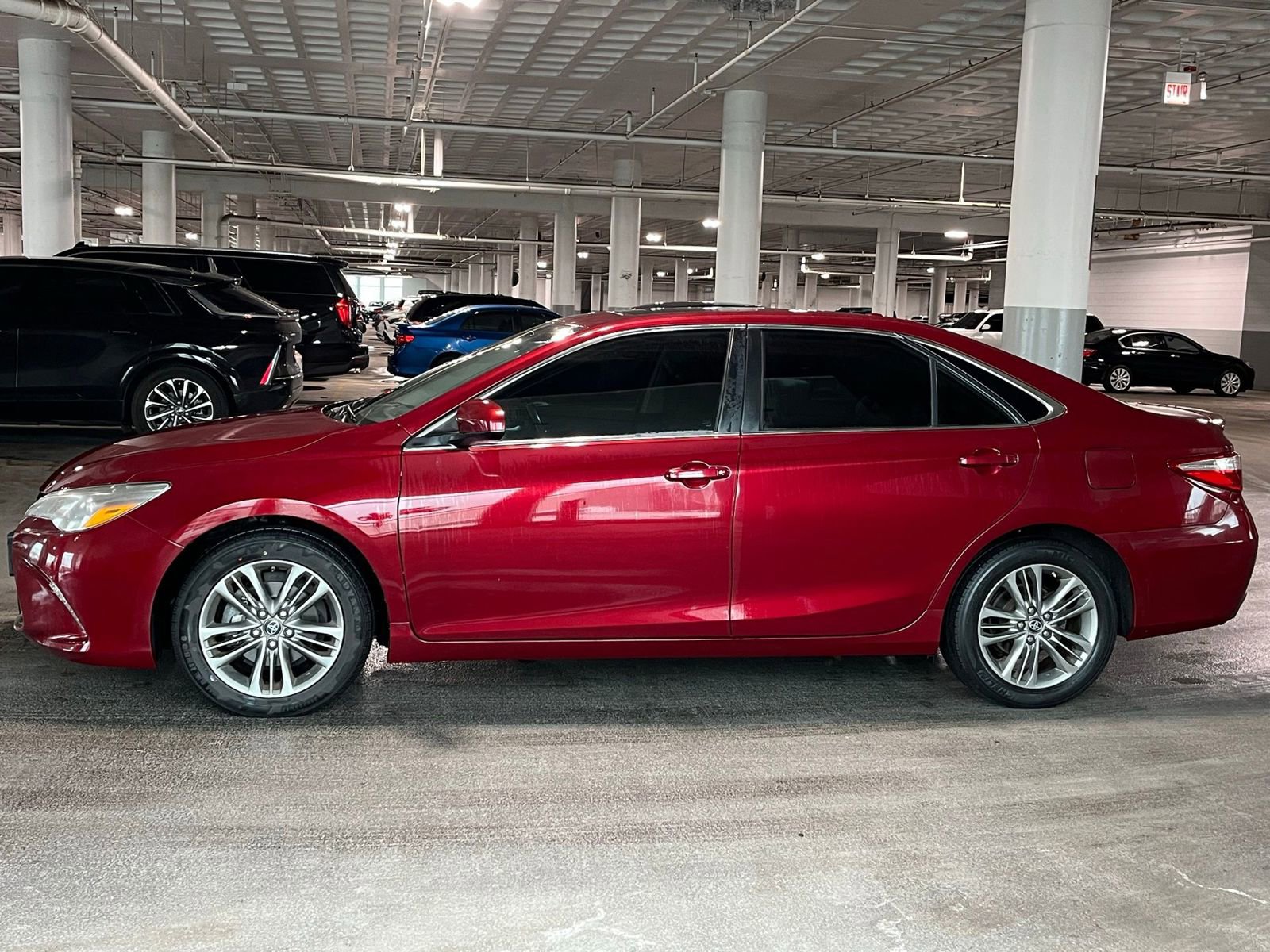 Used 2017 Toyota Camry XLE image 7