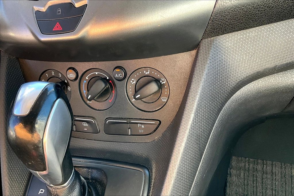 Used 2015 Ford Transit Connect XL FWD image 31