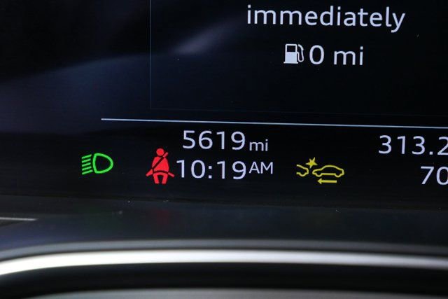 Used 2025 Audi A6 Premium Plus w/ Driver Assistance Package image 12