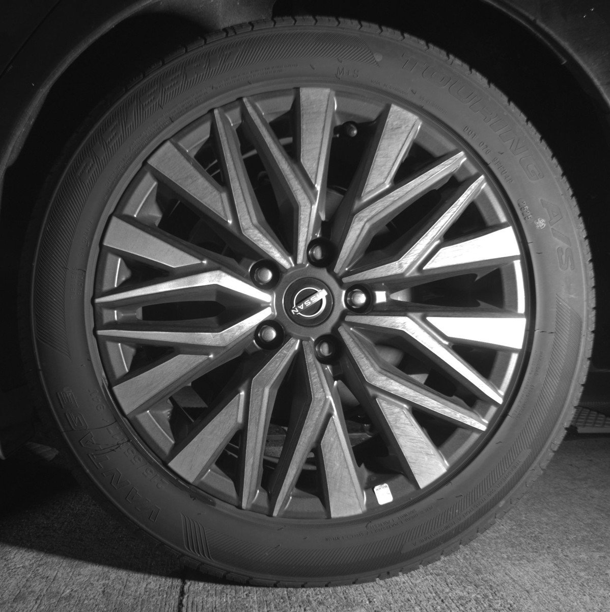 Used 2025 Nissan Altima 2.5 SV image 14