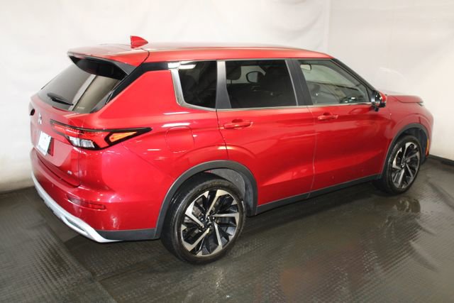 Used 2022 Mitsubishi Outlander SE AWD/4WD image 5