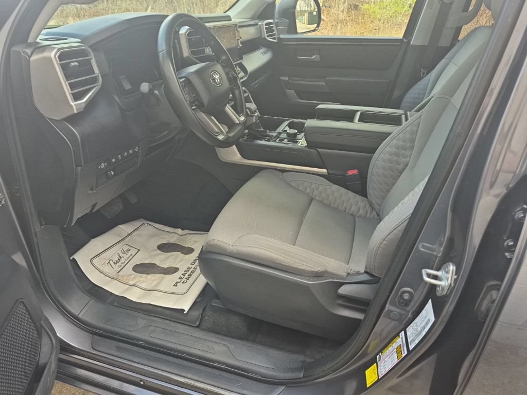 Used 2024 Toyota Tundra SR5 w/ SR5 Convenience Package AWD/4WD image 14