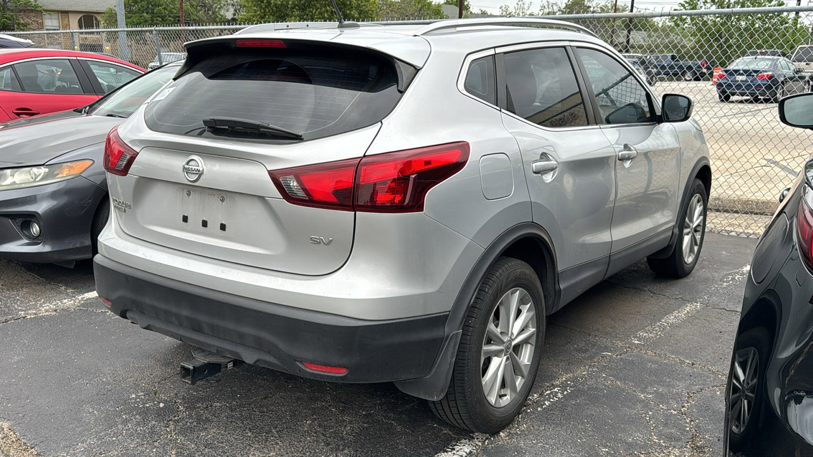 Used 2017 Nissan Rogue Sport SV image 4