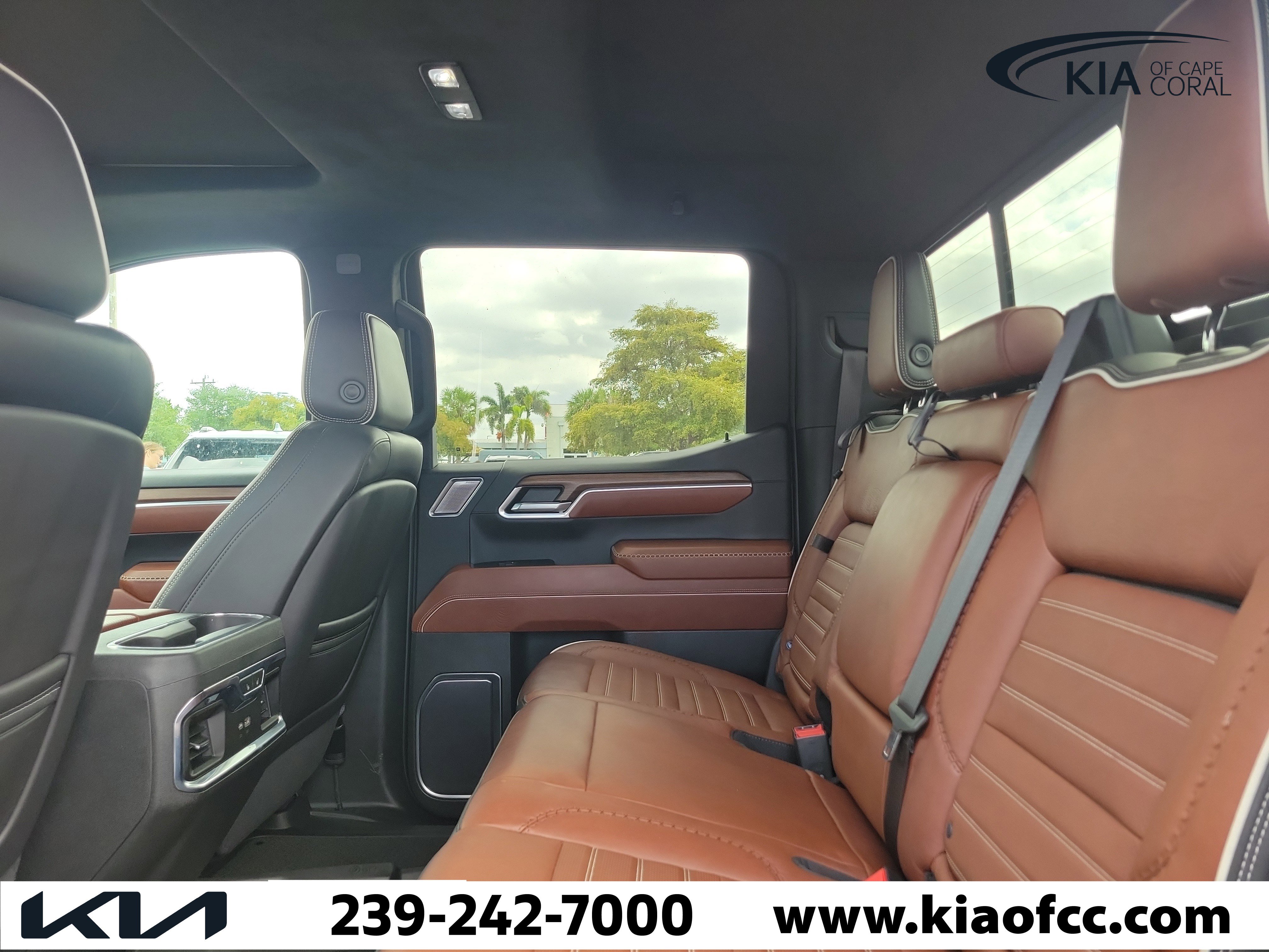 Used 2022 GMC Sierra 1500 Denali Ultimate AWD/4WD image 12