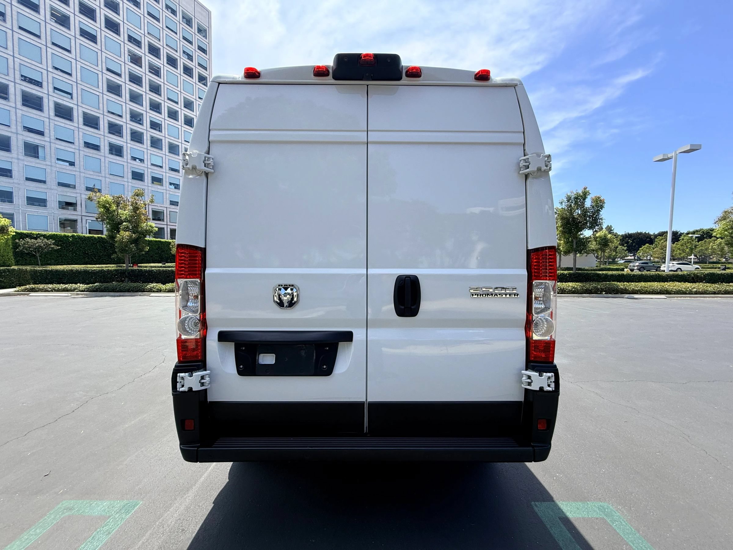 Used 2024 RAM ProMaster 2500 159 High Roof w/ Premium Convenience Group FWD image 5