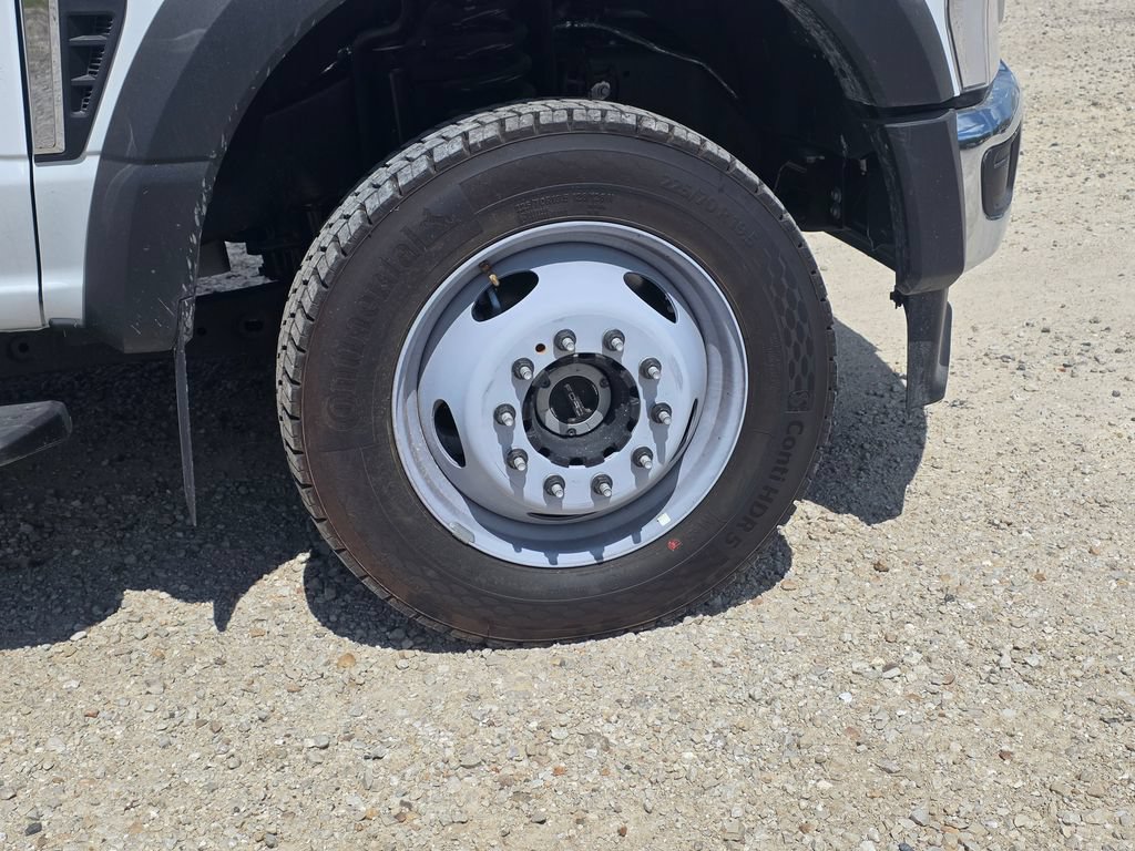 New 2026 Ford F550 4x4 Crew Cab image 13