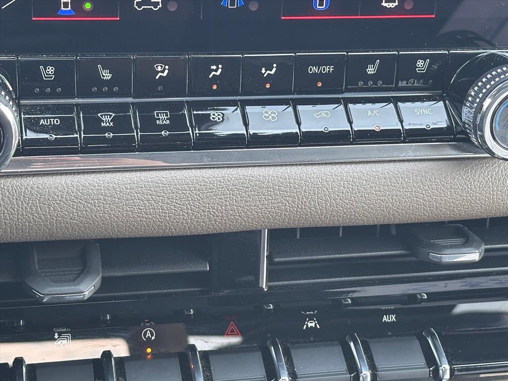 Used 2025 GMC Canyon Denali image 26