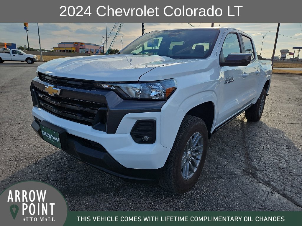 Used 2024 Chevrolet Colorado LT w/ LT Convenience Package II AWD/4WD image 4
