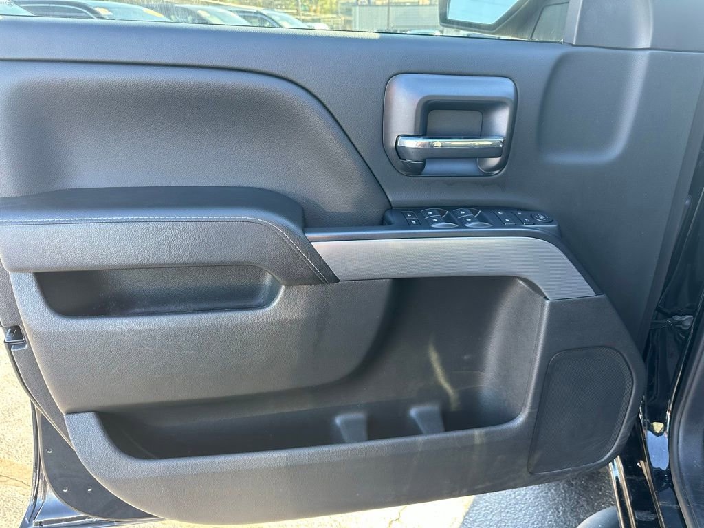 Used 2018 Chevrolet Silverado 1500 LT w/ LPO, Black Pack AWD/4WD image 31