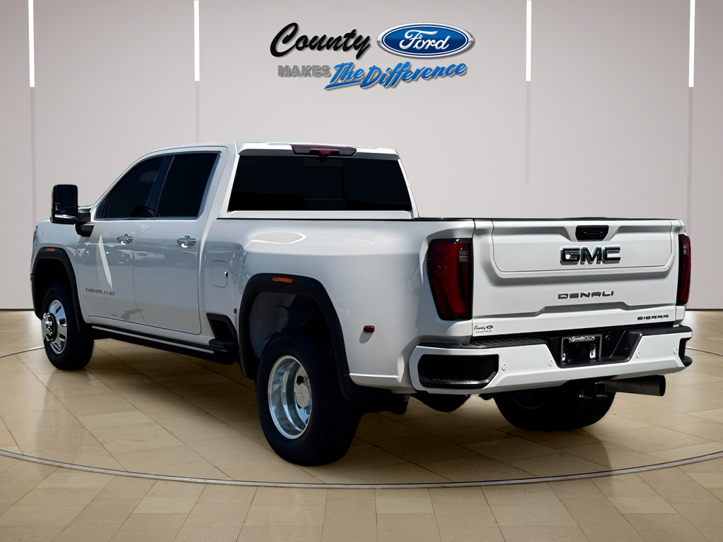 Used 2024 GMC Sierra 3500 Denali Ultimate AWD/4WD image 7