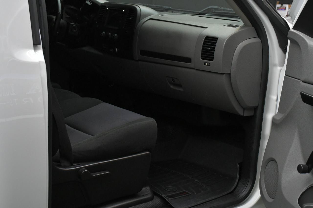 Used 2013 Chevrolet Silverado 3500 W/T RWD image 25