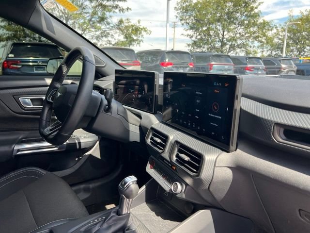 Used 2025 Ford Mustang Coupe RWD image 33