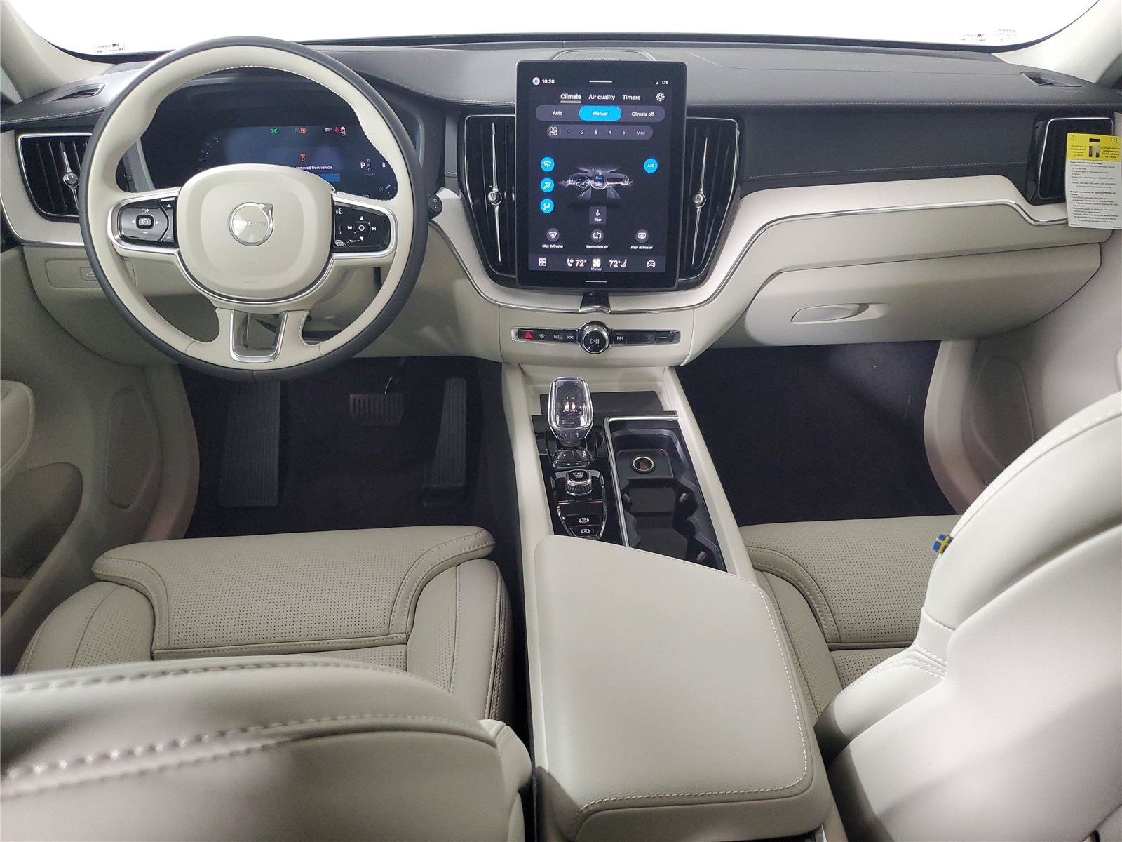 New 2026 Volvo XC60 B5 Ultra w/ Protection Package Premier AWD/4WD image 15