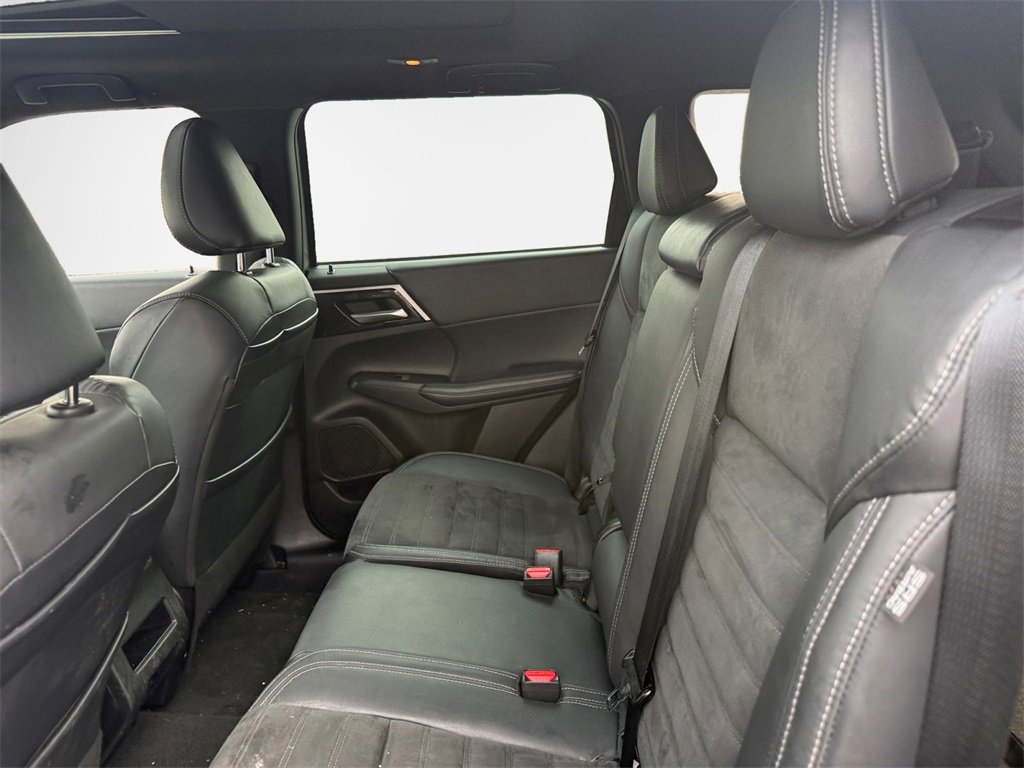 Used 2022 Mitsubishi Outlander SEL Black Edition image 21