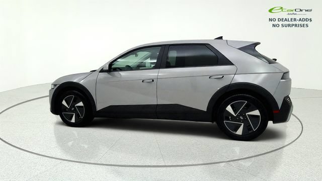 Used 2025 Hyundai Ioniq 5 SE RWD image 5