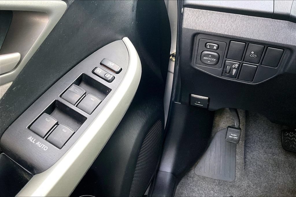 Used 2013 Toyota Prius Three w/ Solar Roof Pkg FWD image 37