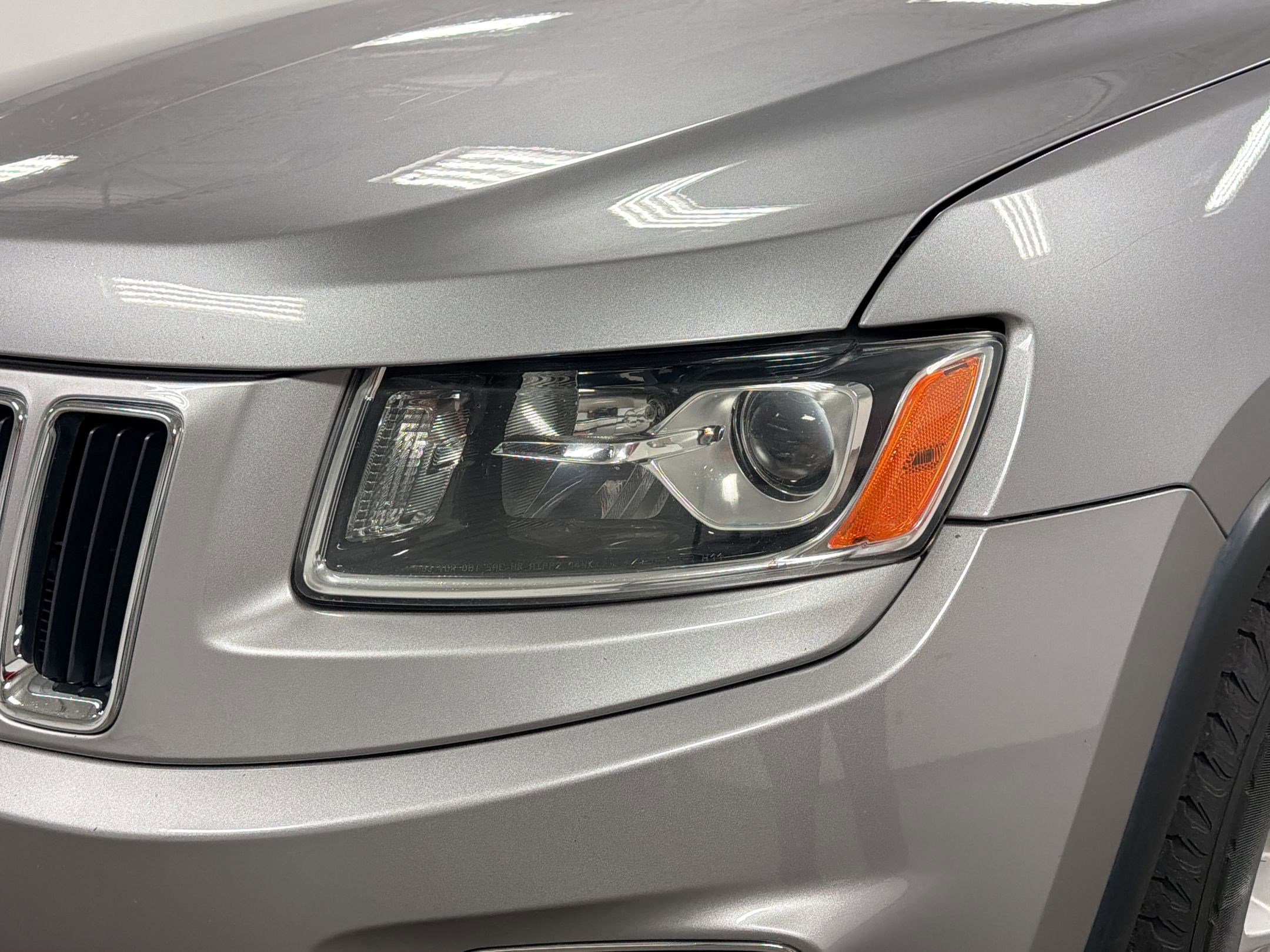 Used 2016 Jeep Grand Cherokee Laredo w/ Quick Order Package 23E RWD image 11
