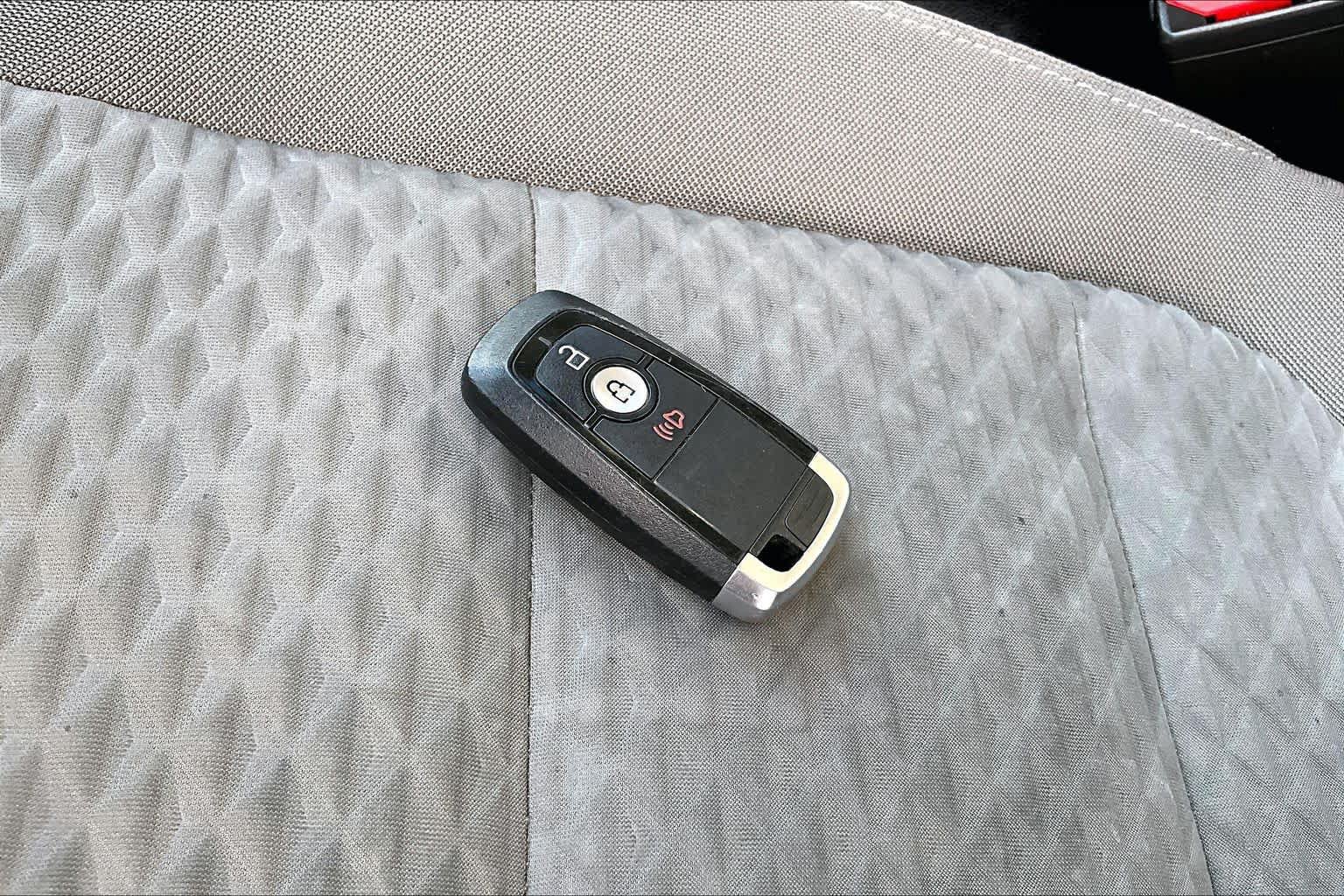 Used 2020 Ford Escape SE FWD image 15