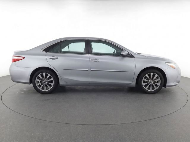Used 2015 Toyota Camry XLE w/ Advanced Technology Package FWD image 8