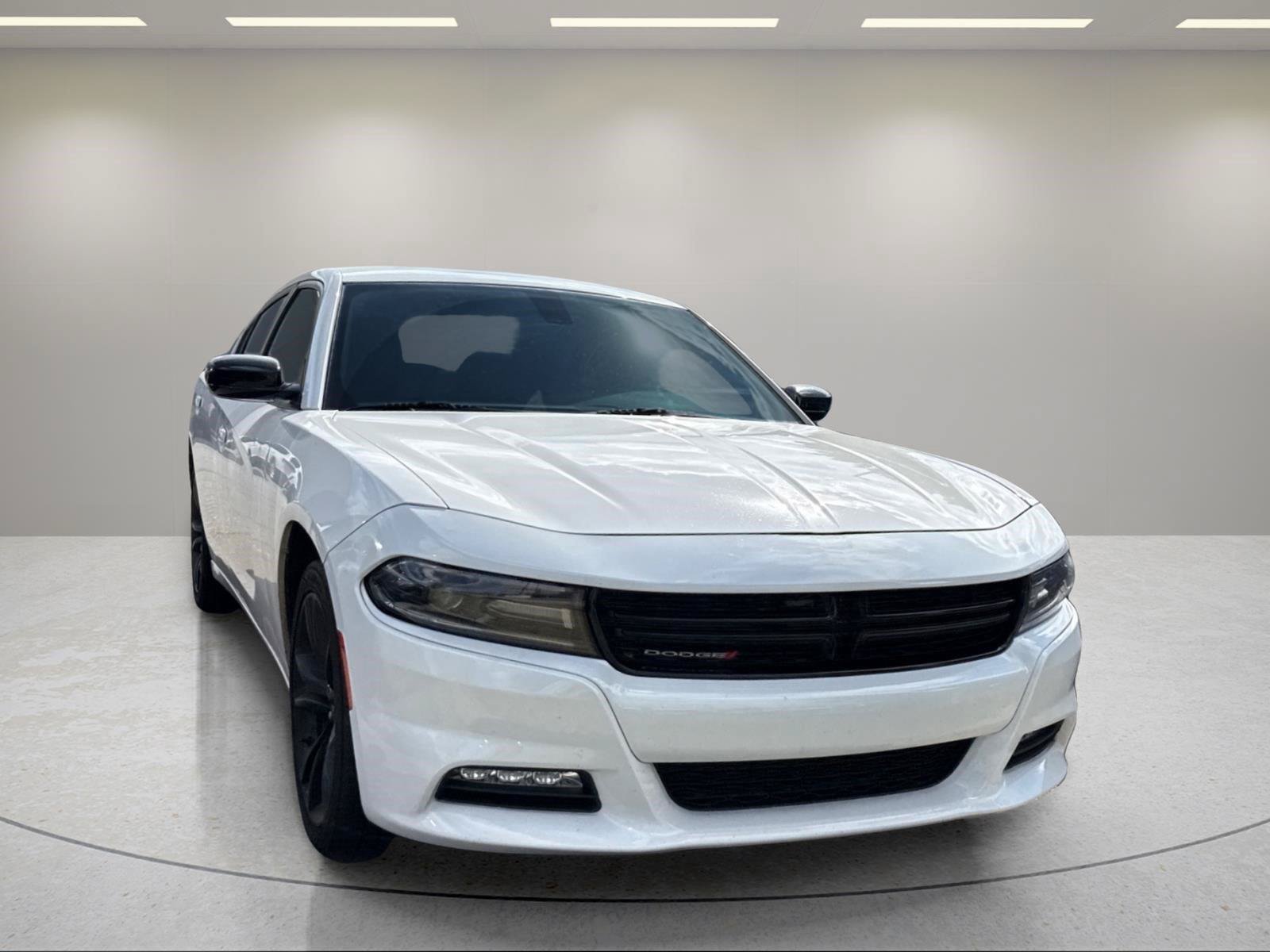 Used 2018 Dodge Charger SXT Plus w/ Blacktop Package RWD image 22