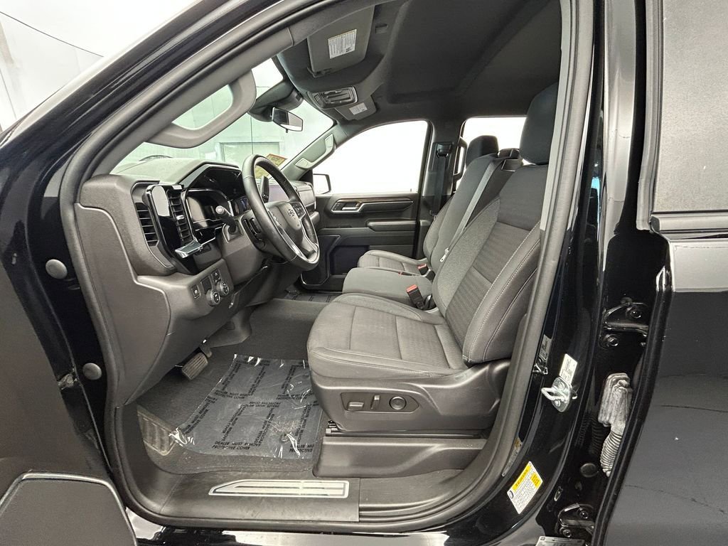 Used 2023 Chevrolet Silverado 1500 RST RWD image 12