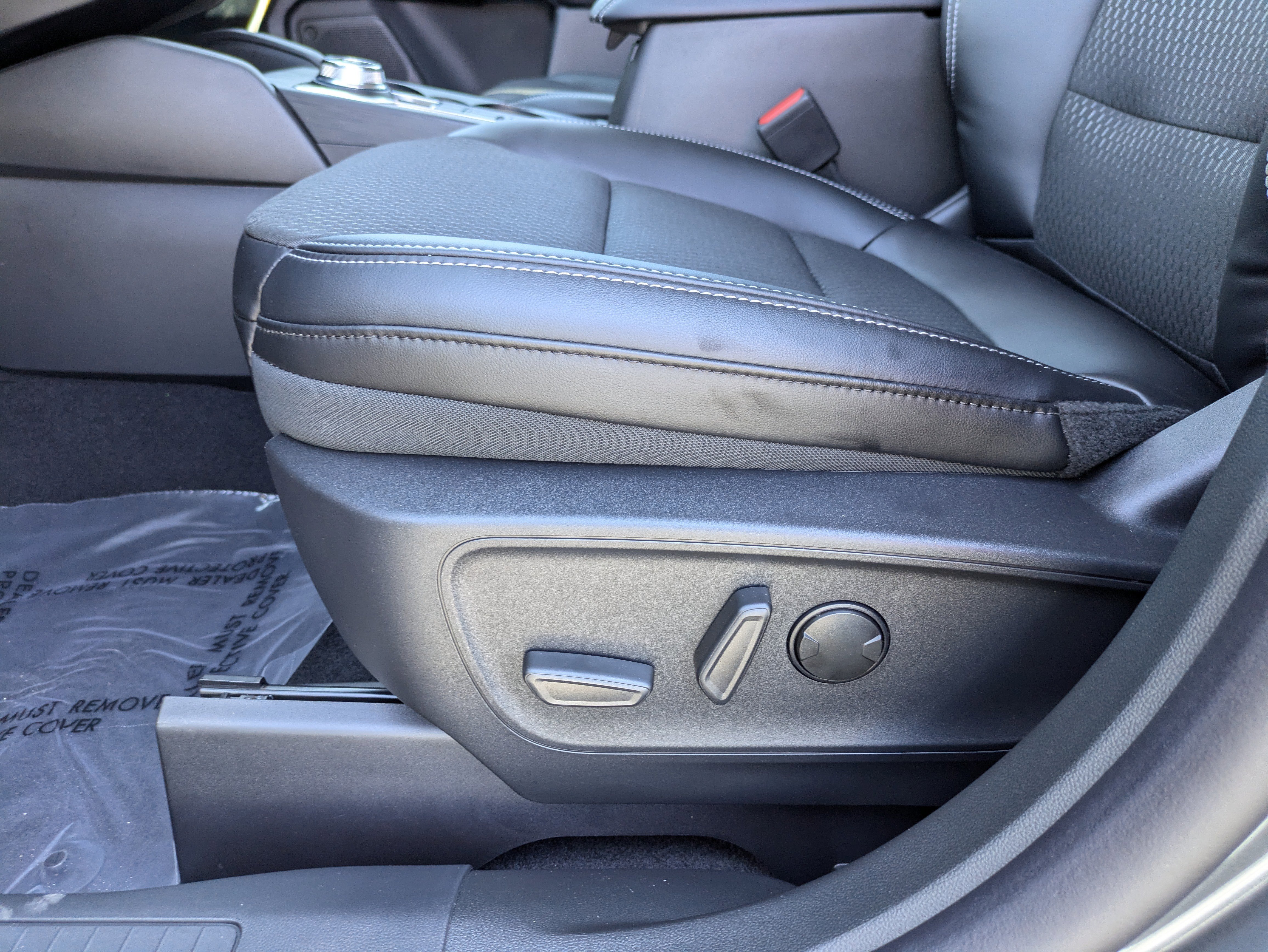 New 2025 Ford Escape SE image 26