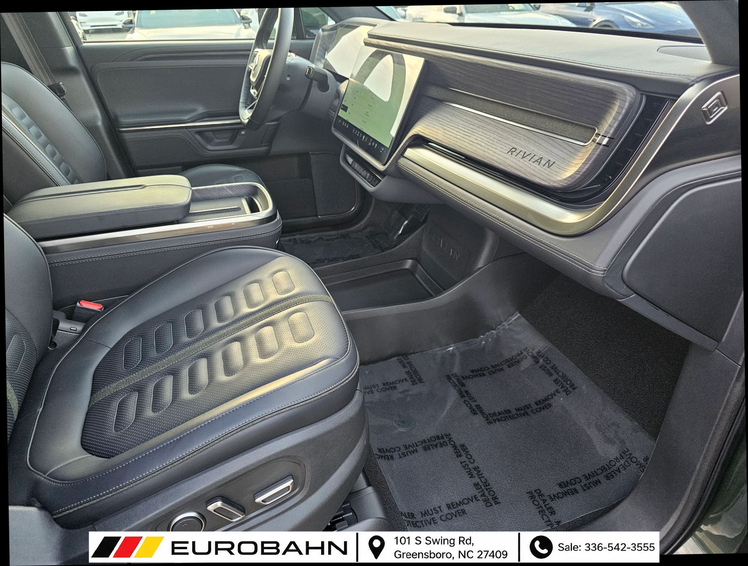 Used 2025 Rivian R1S Adventure Dual AWD/4WD image 31