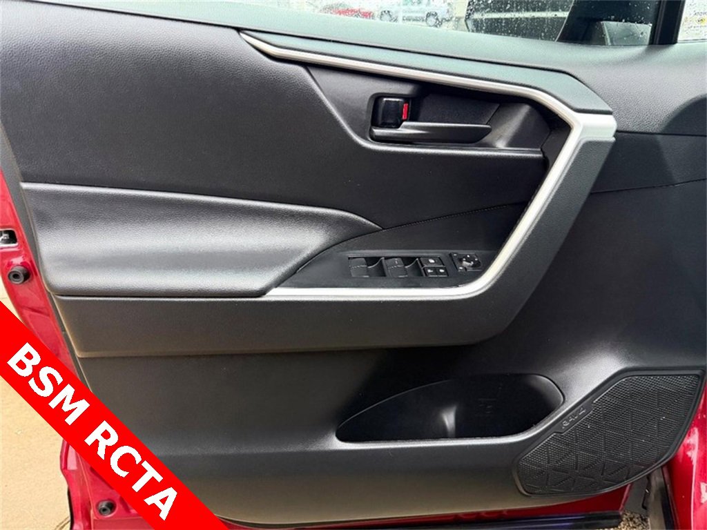 Used 2024 Toyota RAV4 LE image 19