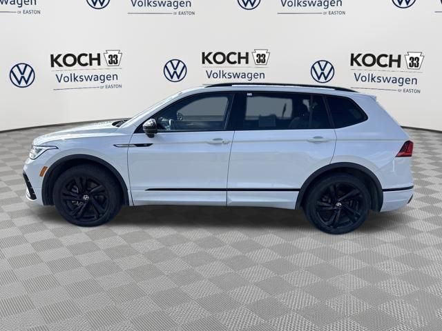 Used 2024 Volkswagen Tiguan SE R-Line image 4