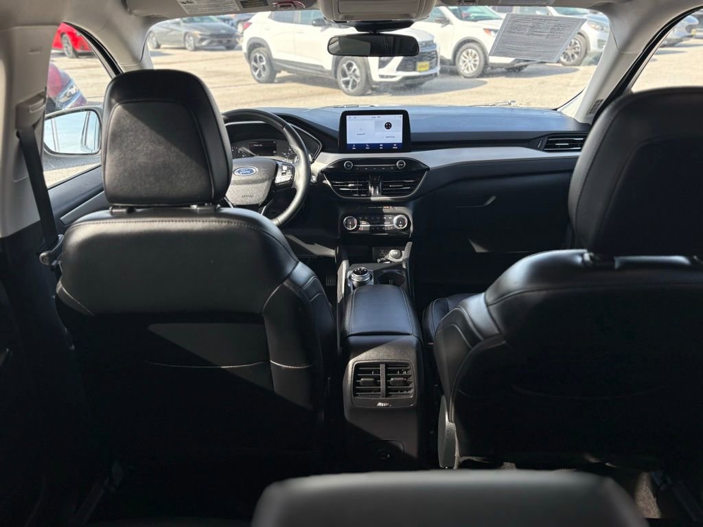 Used 2022 Ford Escape SEL image 13