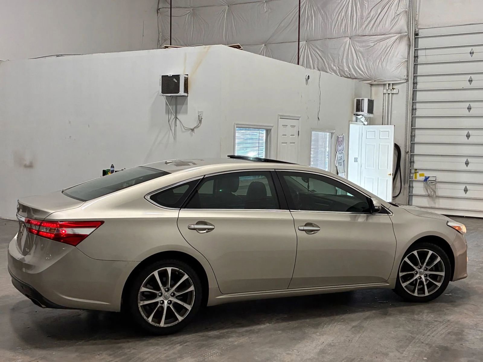 Used 2014 Toyota Avalon XLE Touring image 48