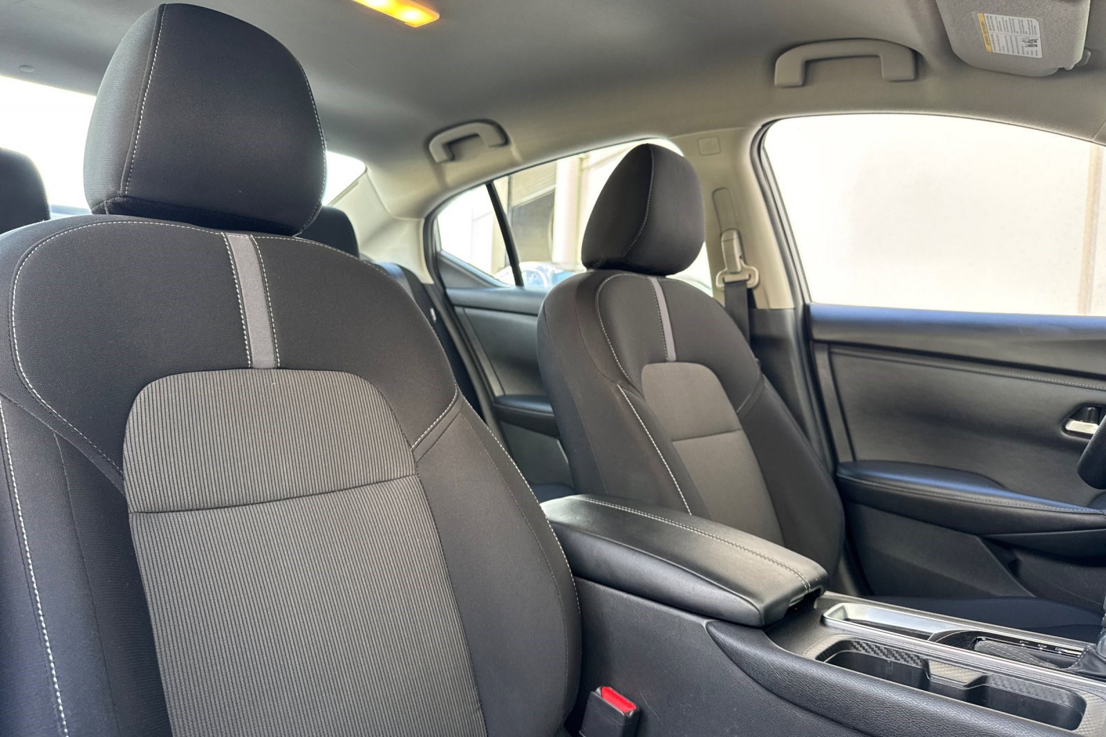 Used 2024 Nissan Sentra SV image 30