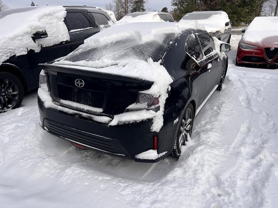 Used 2015 Scion tC image 3