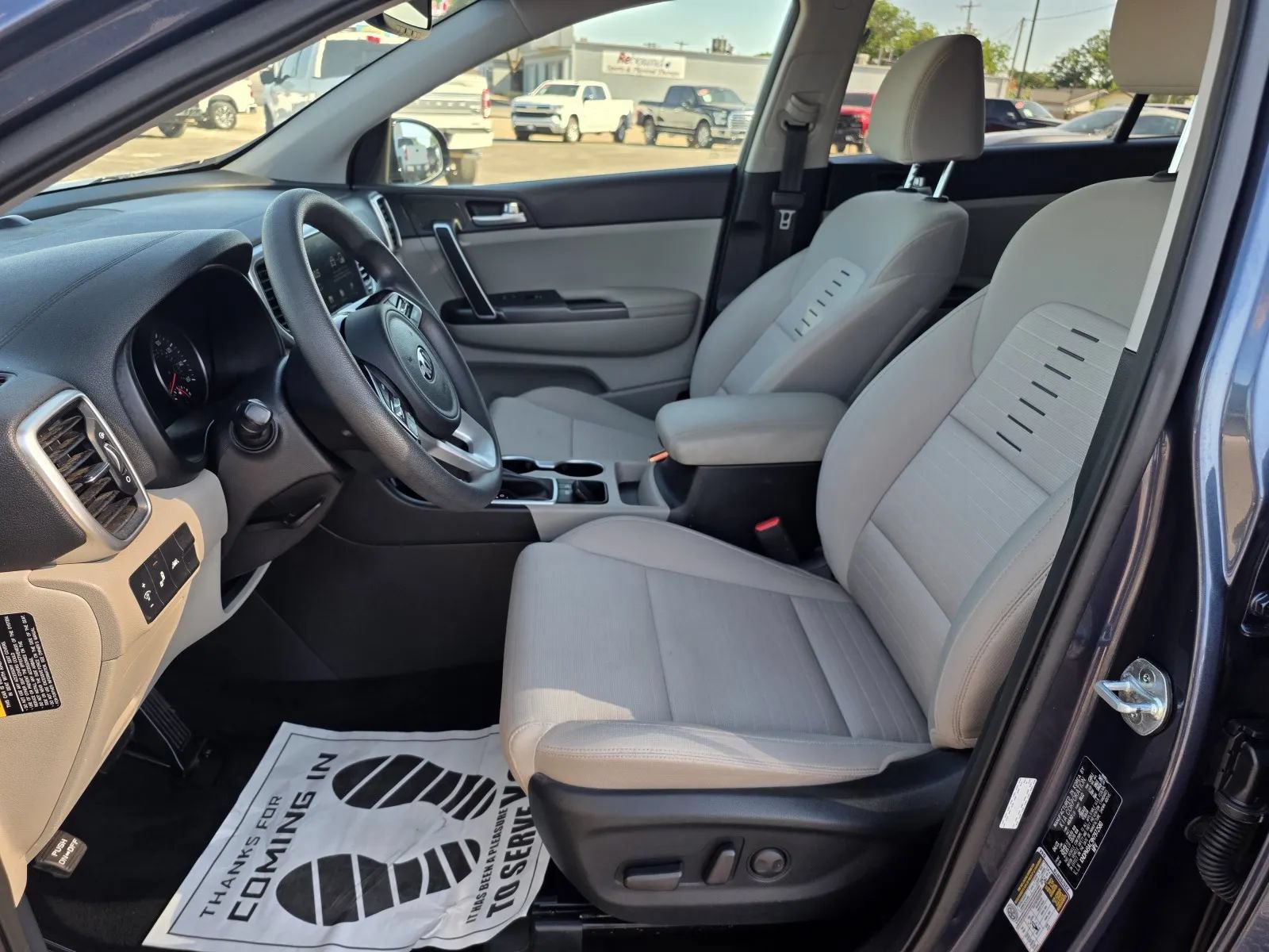 Used 2022 Kia Sportage LX w/ LX FWD Value Edition Package image 11