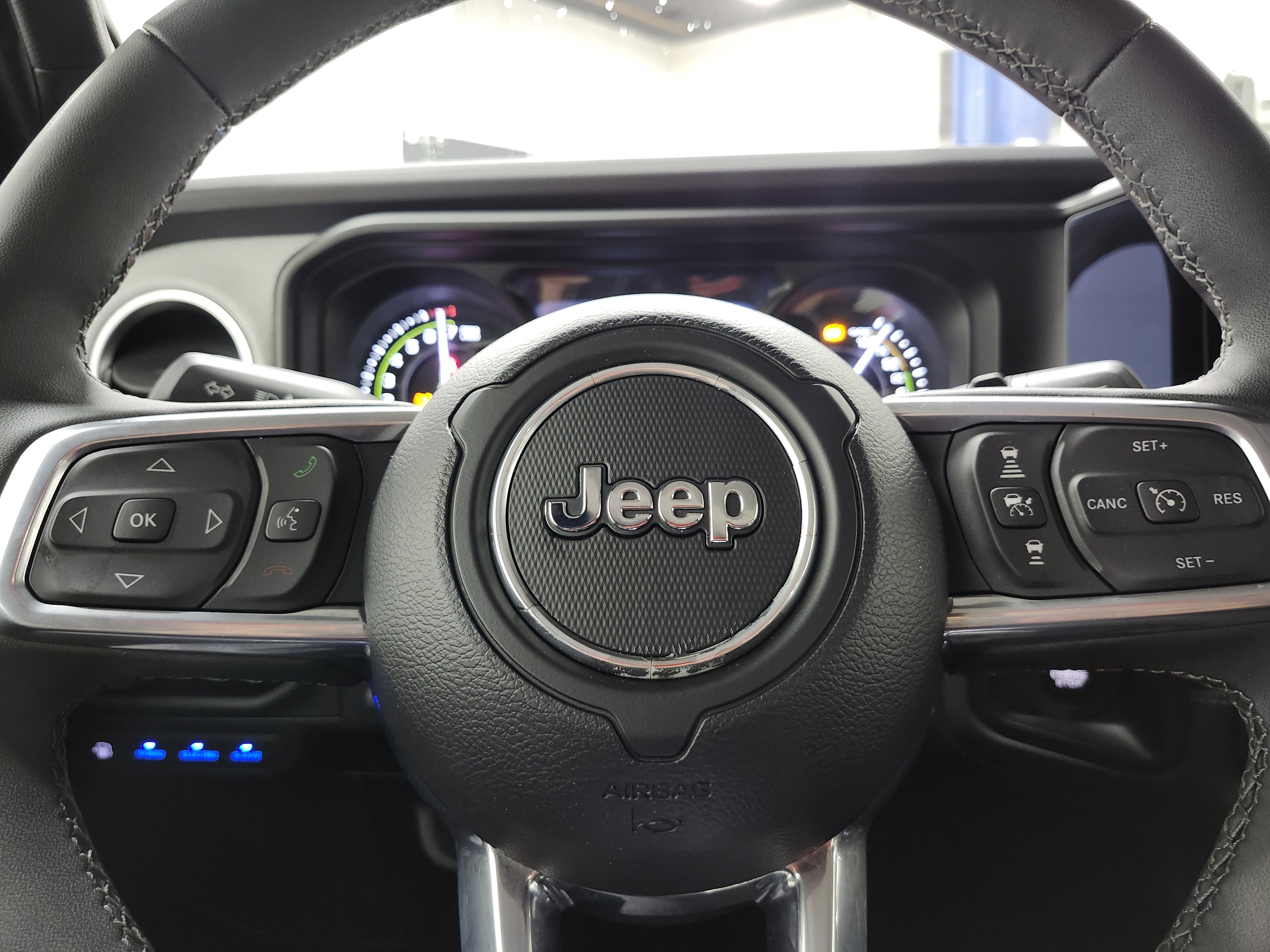 Used 2025 Jeep Wrangler Backcountry image 28