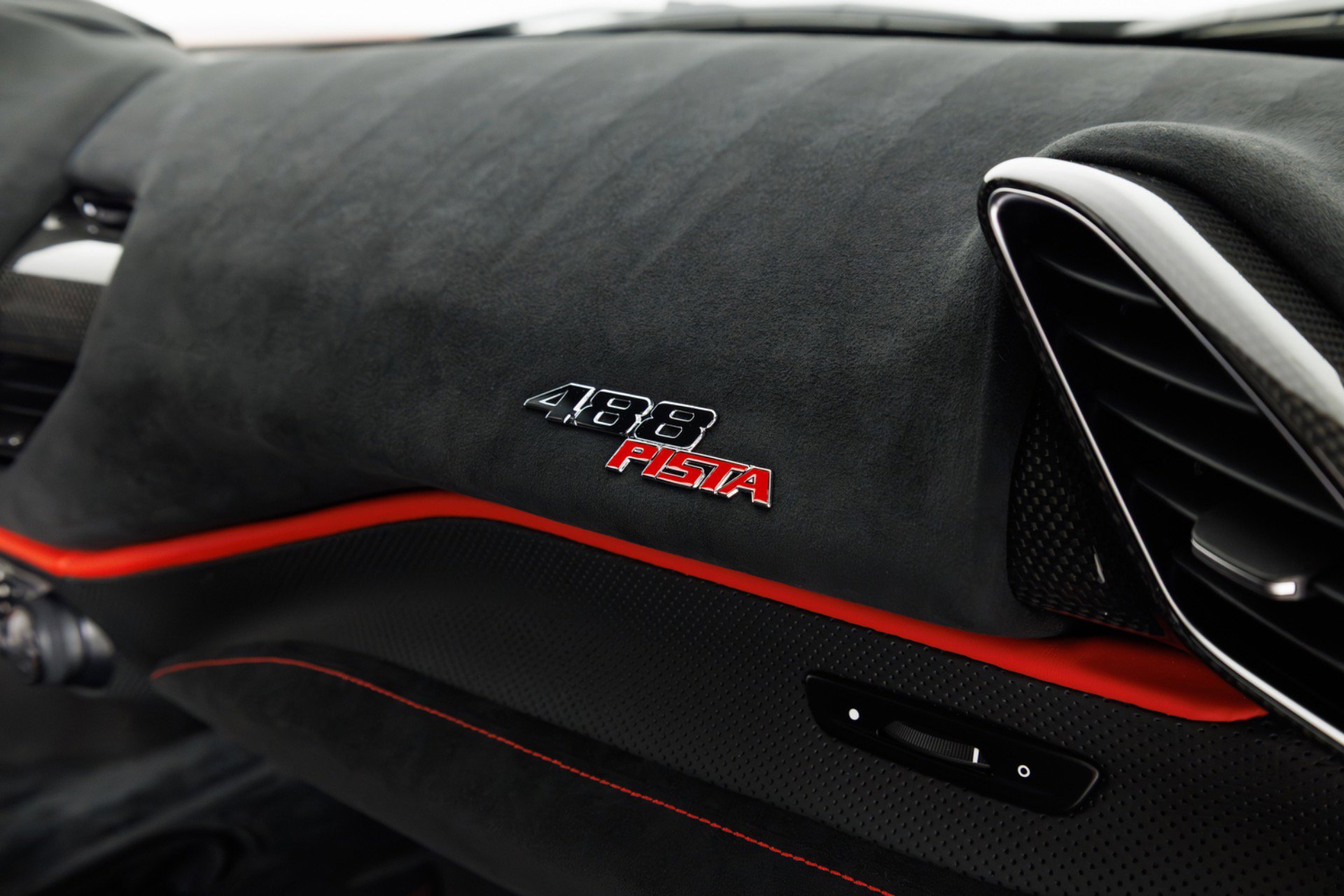 Used 2020 Ferrari 488 Pista Coupe image 42