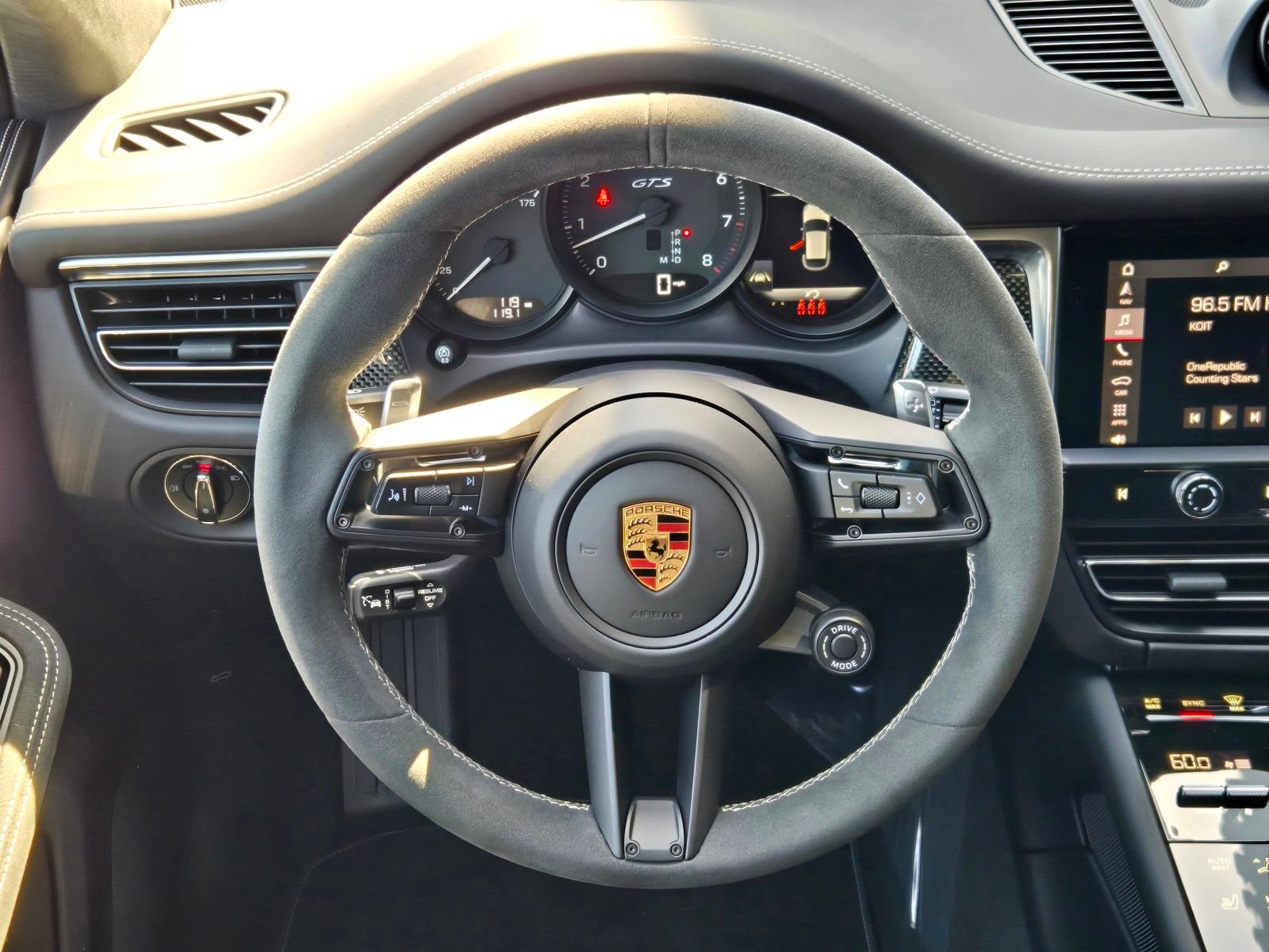 New 2026 Porsche Macan GTS AWD/4WD image 17
