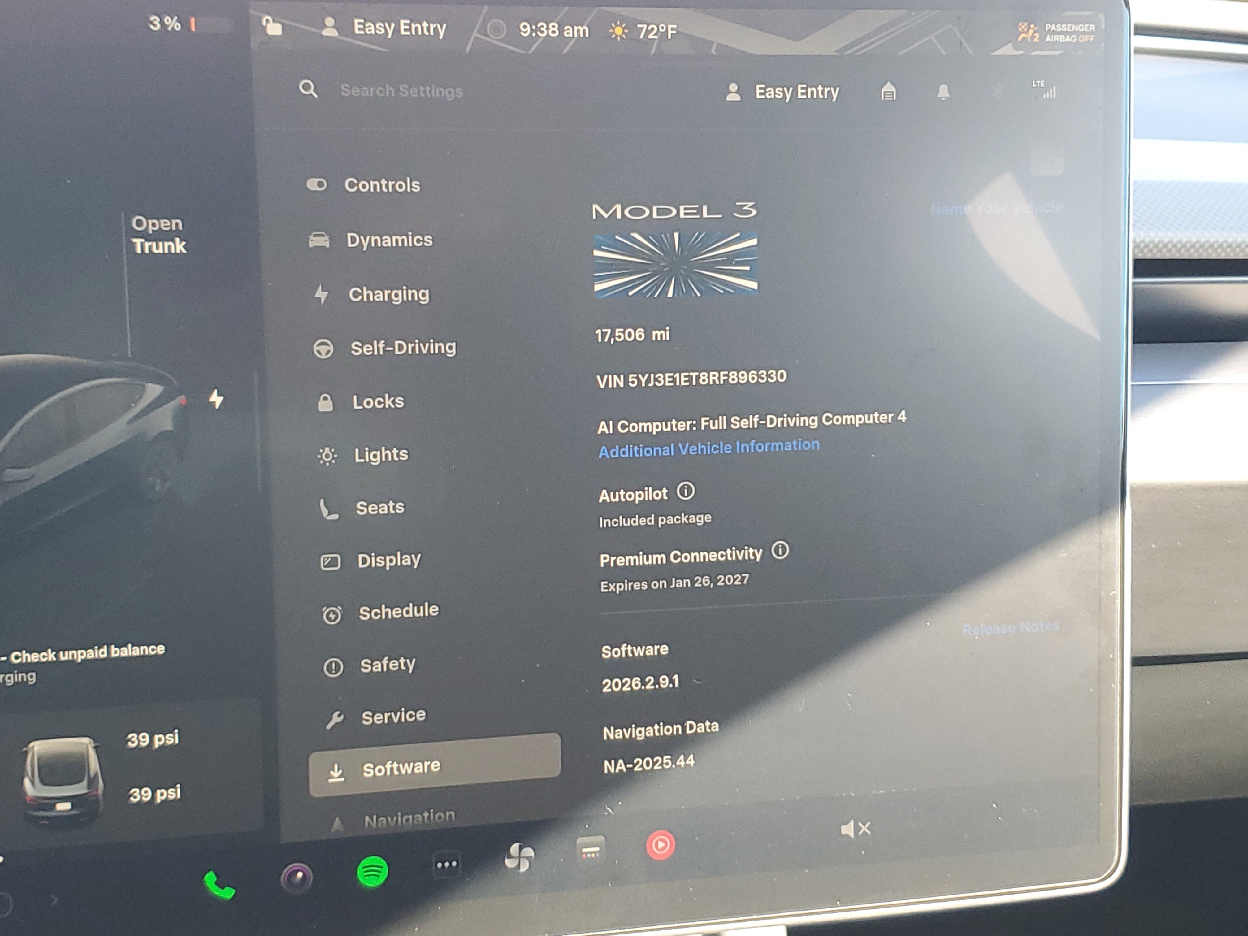 Used 2024 Tesla Model 3 Performance image 30