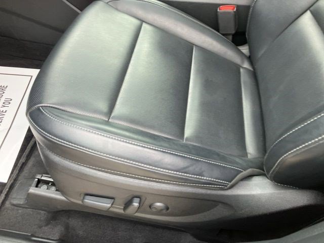 Used 2025 Kia Telluride S image 12