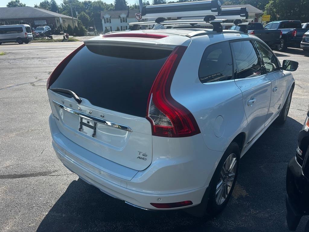 Used 2016 Volvo XC60 T6 Platinum w/ Climate Package AWD/4WD image 5