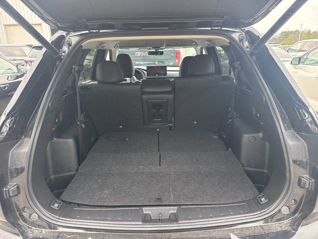 Used 2025 Mitsubishi Outlander SE image 10