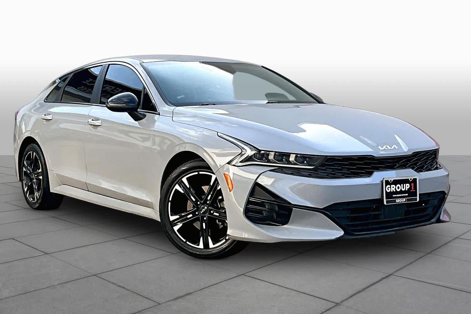Used 2023 Kia K5 GT-Line w/ GT-Line Premium Package FWD image 3