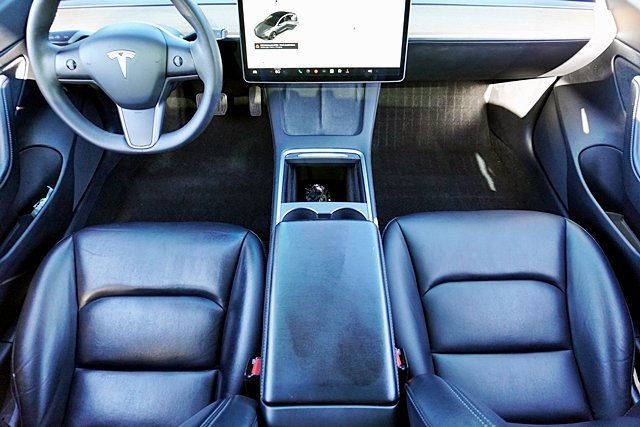 Used 2021 Tesla Model 3 Standard Range Plus image 22