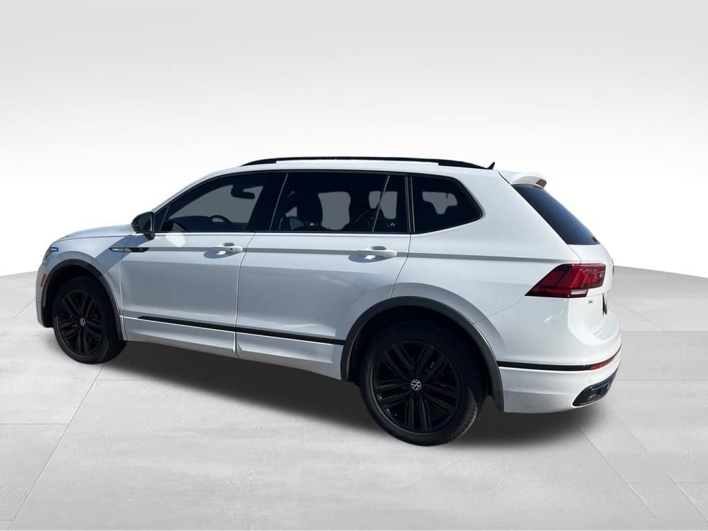 Used 2022 Volkswagen Tiguan SE R-Line AWD/4WD image 8